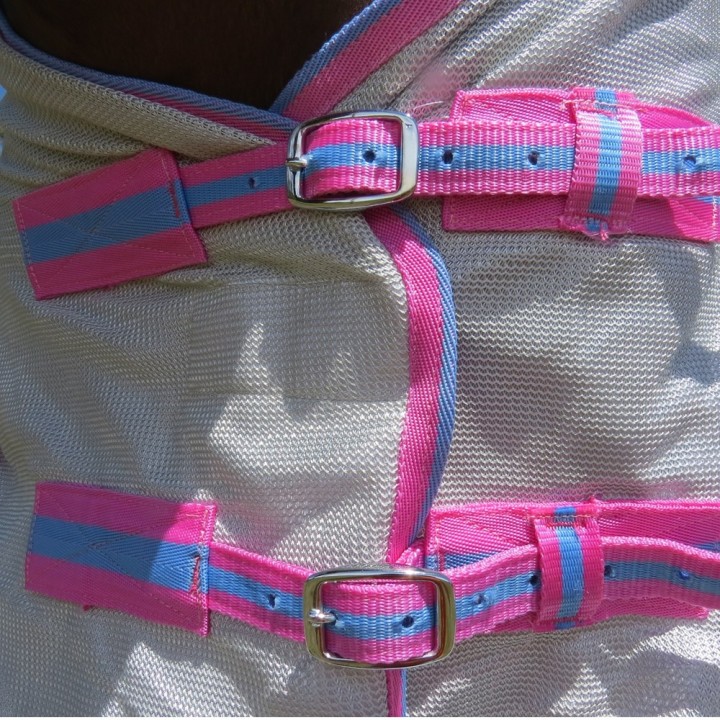 Chest buckles of silver Love My Horse Dura Mesh Hooded Combo with pink trim