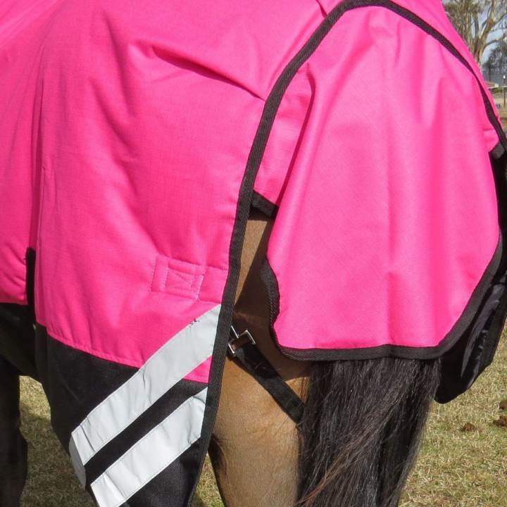 300g Pink Winter Horse Rug | Waterproof Combo for Cold Nights | Love My Horse
